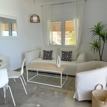 The House - Steps From The Sea Apartment